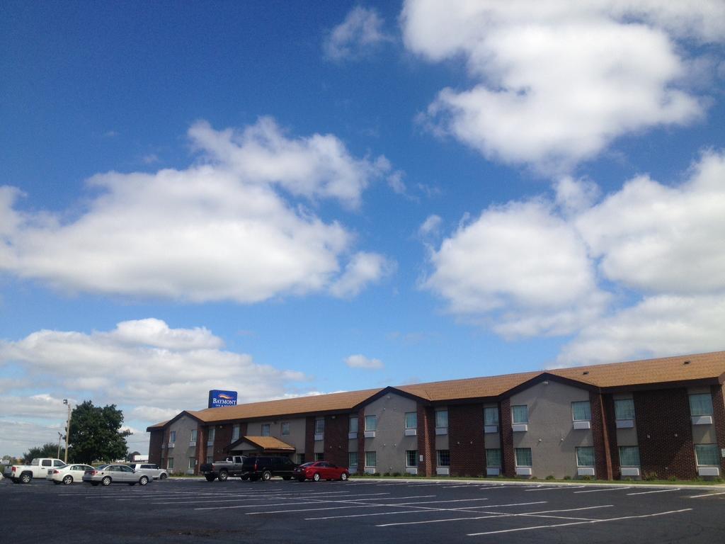 Hotel Baymont By Wyndham Beloit Exterior foto